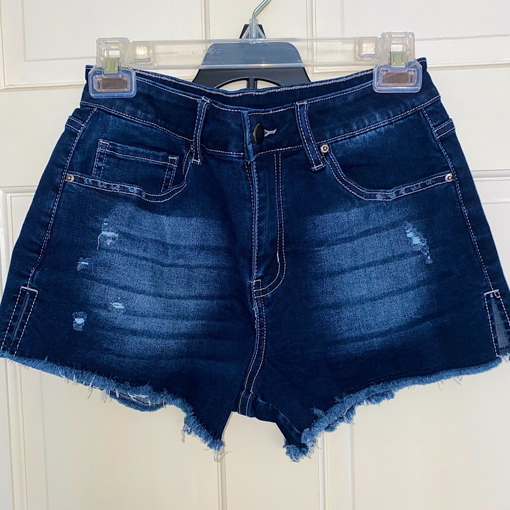 Distressed side-slit shorts